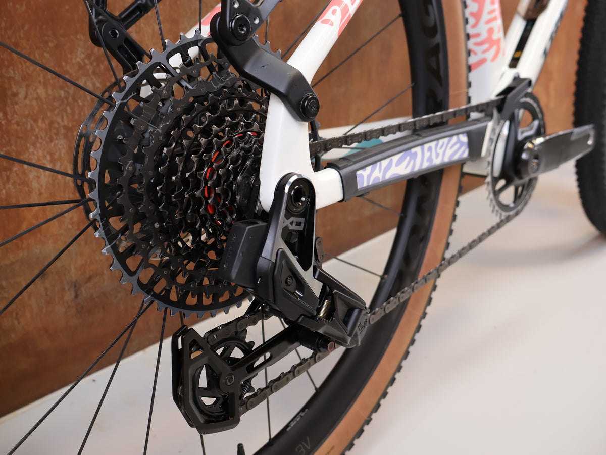 TREK CHECK-OUT SL 7 AXS ERA WHITE FULLY GRAVEL / L / 2027