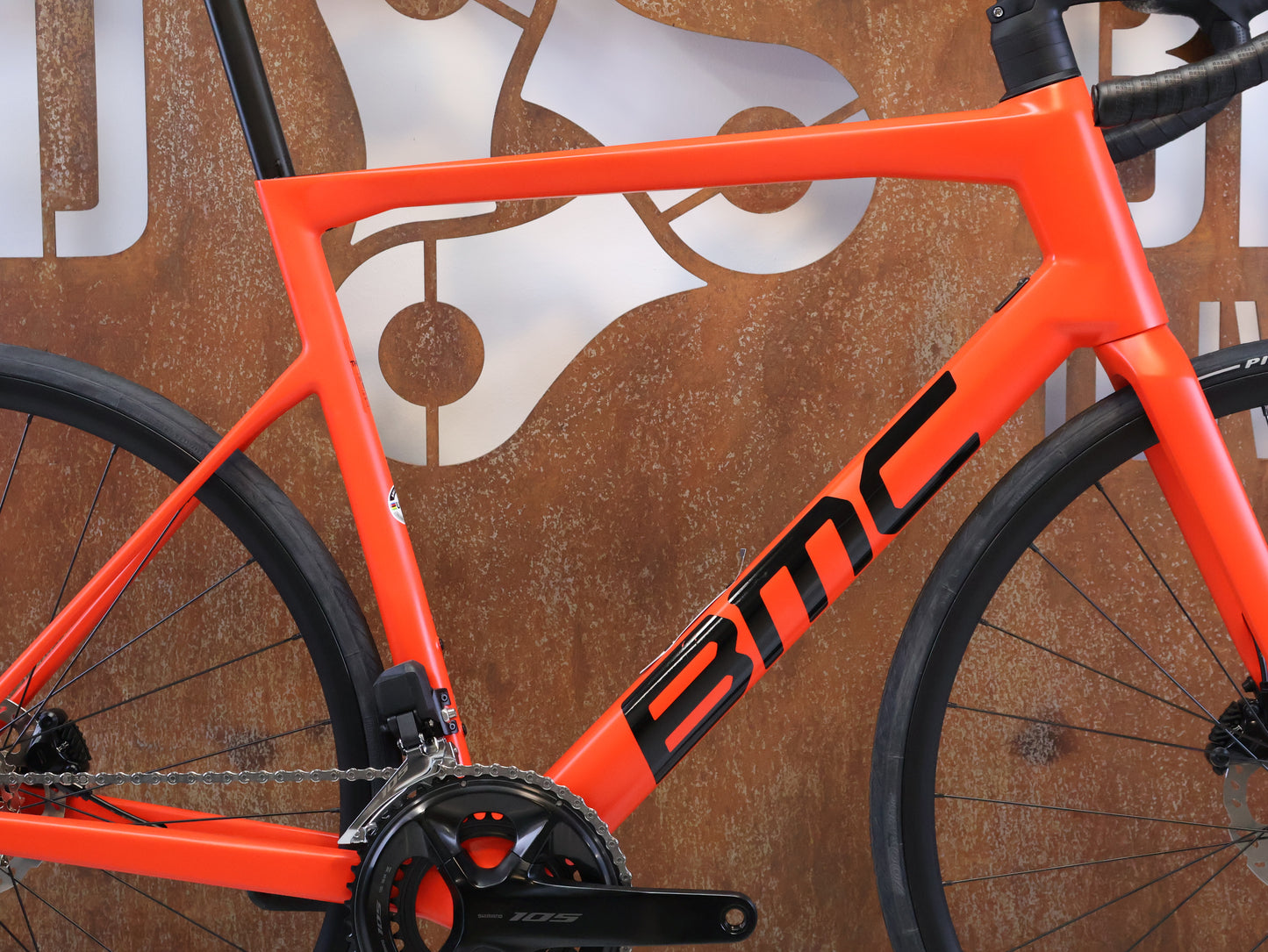 BMC TEAMMACHINE SLR THREE / 8.46 KG / SHIMANO 105 DI2 / 58CM