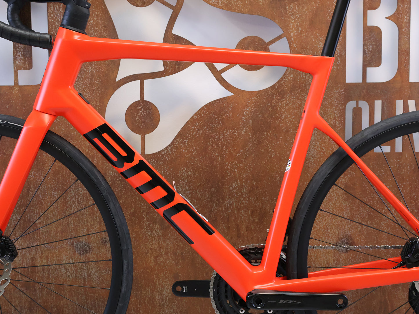 BMC TEAMMACHINE SLR THREE / 8.46 KG / SHIMANO 105 DI2 / 58CM
