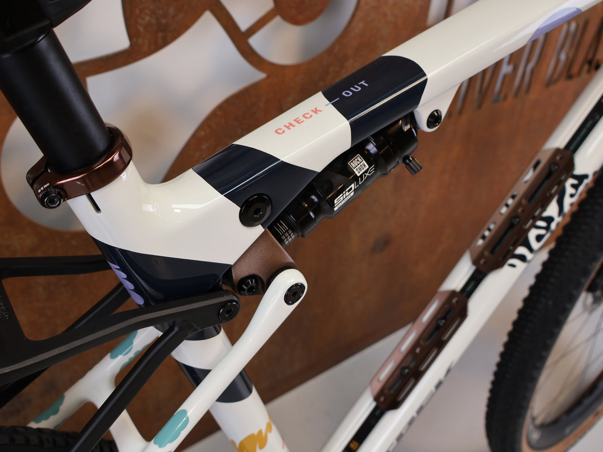 TREK CHECK-OUT SL 7 AXS ERA WHITE FULLY GRAVEL / L / 2027