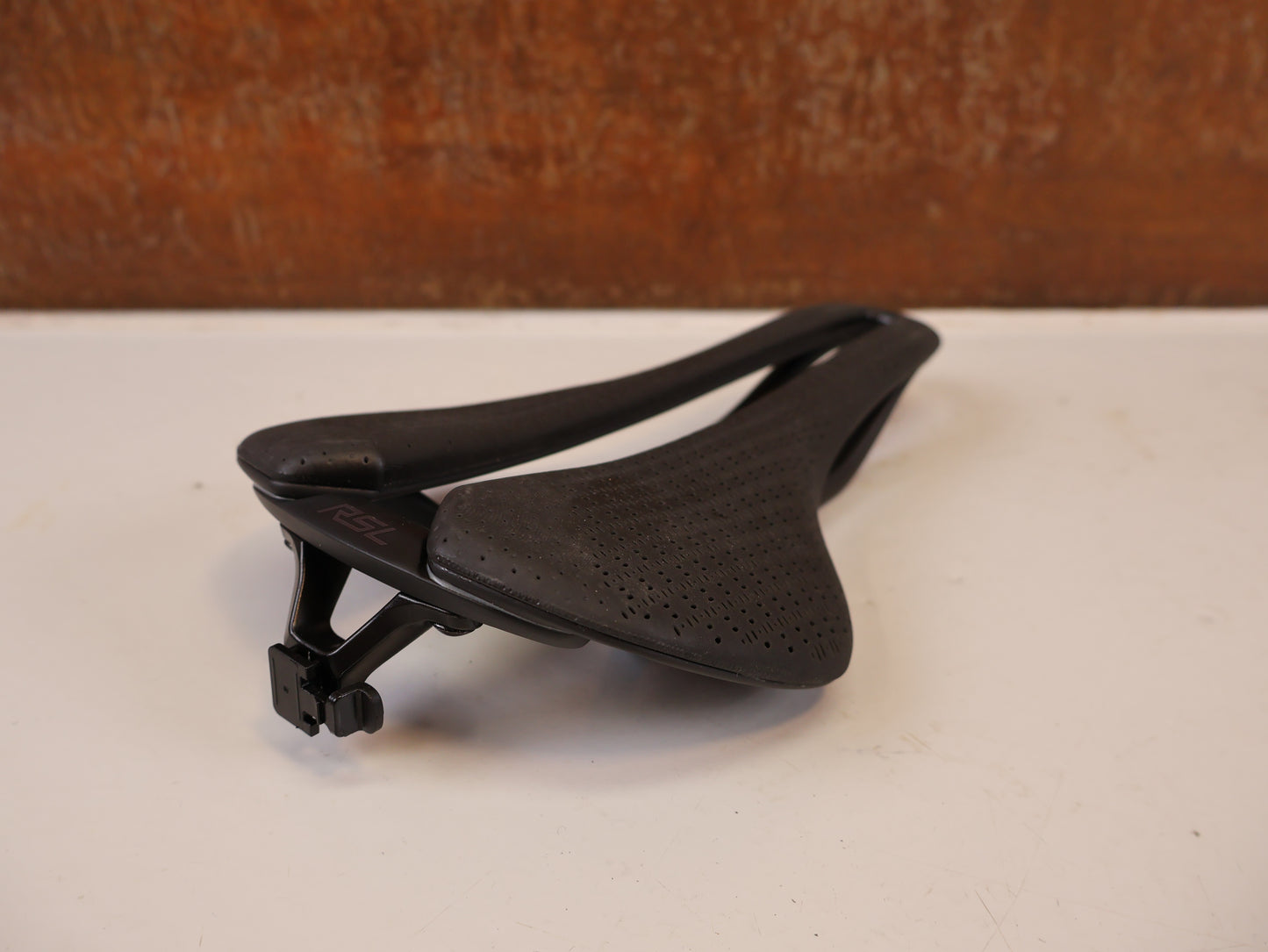 TREK AEOLUS RSL AIRLOOM CARBON 3D SATTEL 155 MM