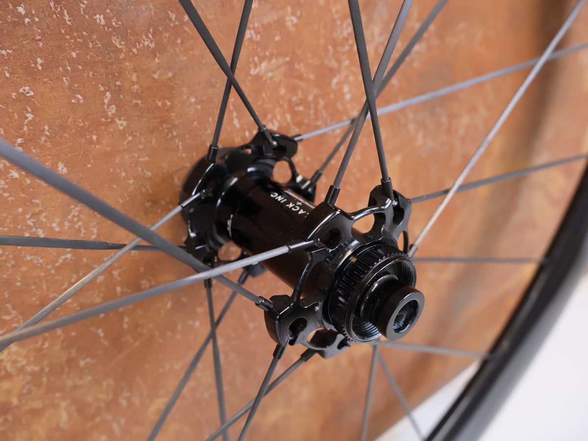 Black Inc 48 58 Carbon Aero Laufradsatz SRAM XDR Ceramic