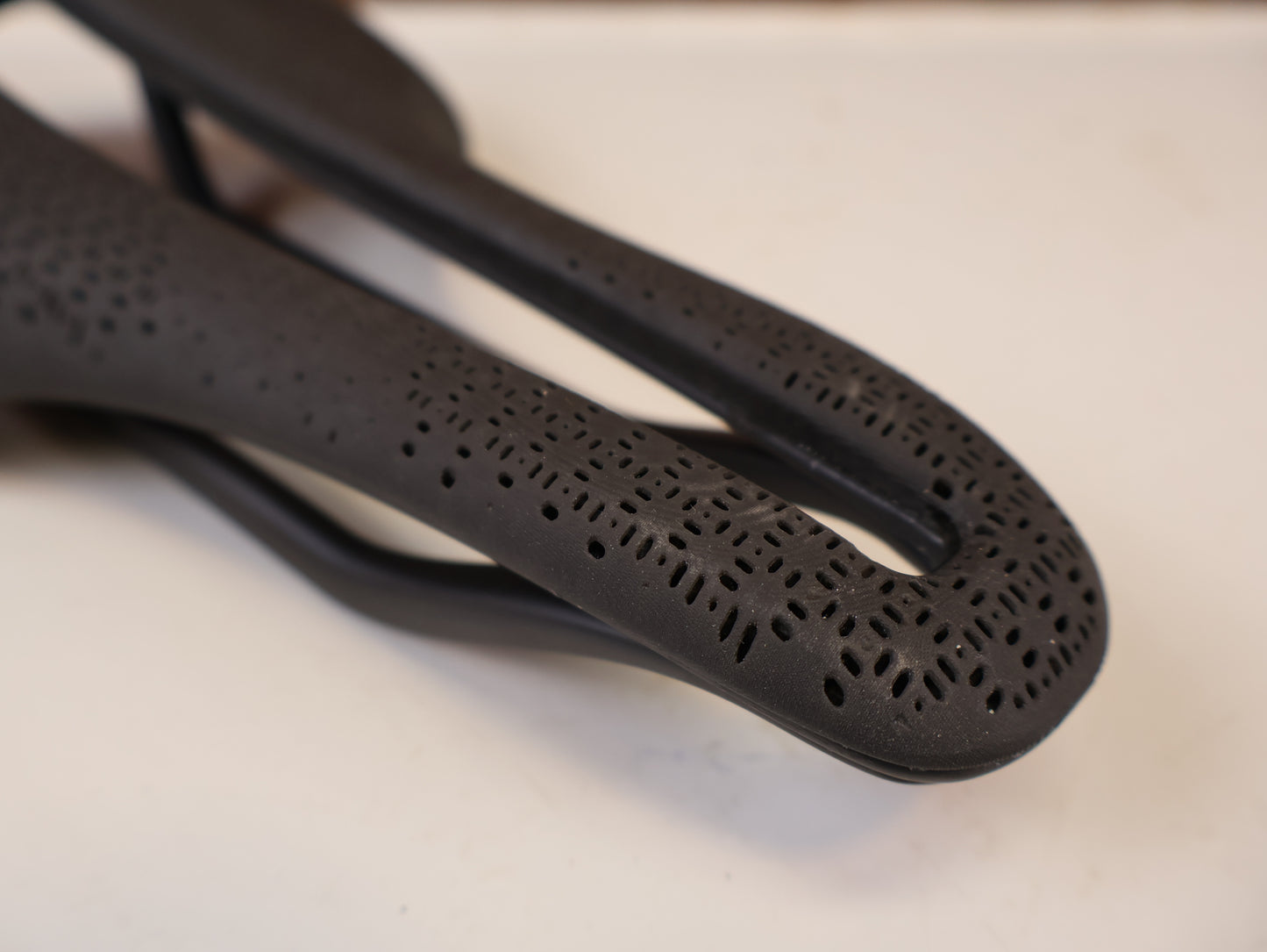 TREK AEOLUS RSL AIRLOOM CARBON 3D SATTEL 155 MM