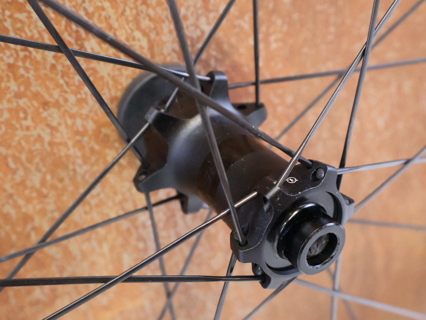 BONTRAGER AEOLUS PRO 3V CARBON LAUFRADSATZ / 25 MM INNENWEITE / RAPID DRIVE 108 / XDR
