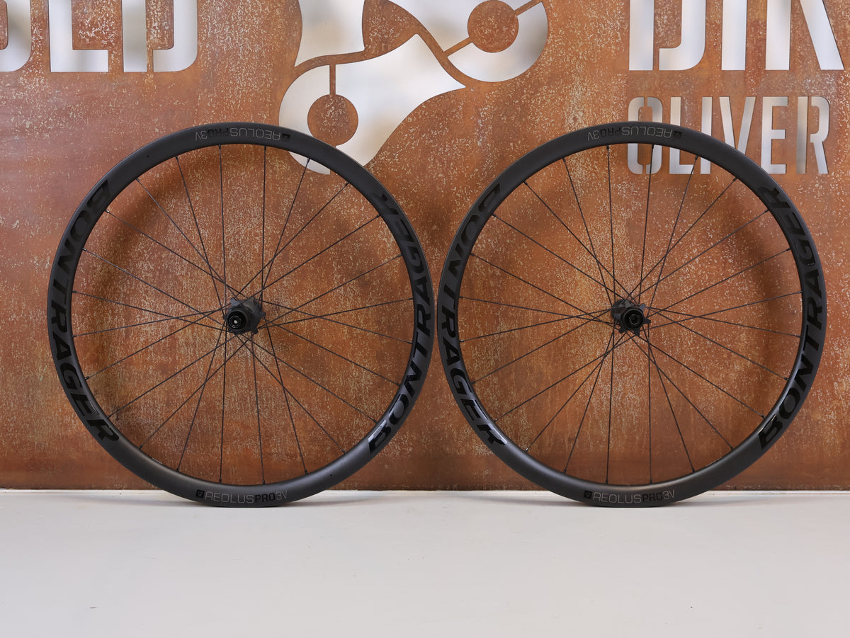 Bontrager Aeolus Pro 3V Carbon Laufradsatz 25mm XDR 1603g