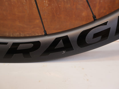 Bontrager Aeolus Pro 3V Carbon Laufradsatz 25mm XDR 1603g