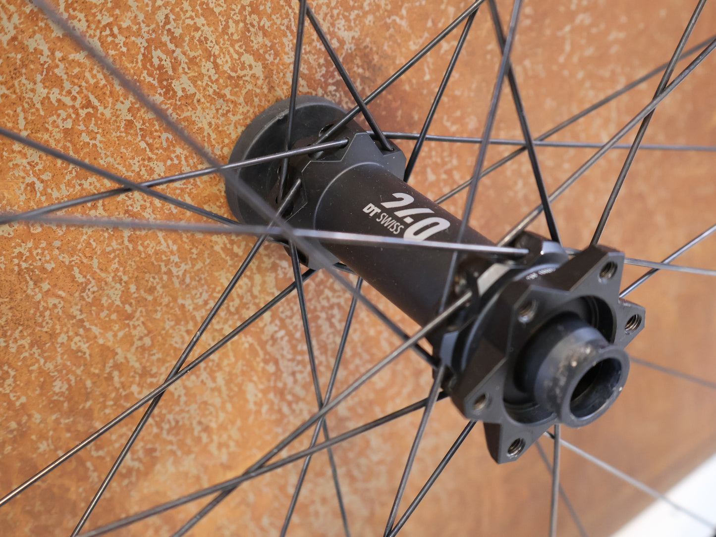 DT SWISS XRC 1501 SPLINE ONE / 29 ZOLL / CARBON / BOOST / SHIMANO MICRO SPLINE / 1584G