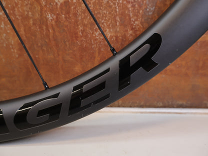 Bontrager Aeolus Pro 3V Carbon Laufradsatz 25mm XDR 1603g