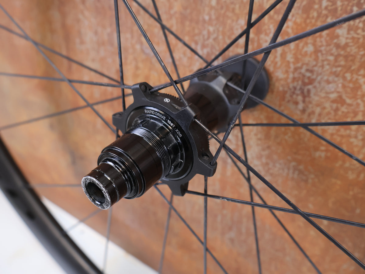 Bontrager Aeolus Pro 3V Carbon Laufradsatz 25mm XDR 1603g