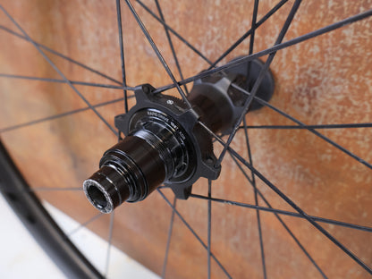Bontrager Aeolus Pro 3V Carbon Laufradsatz 25mm XDR 1603g
