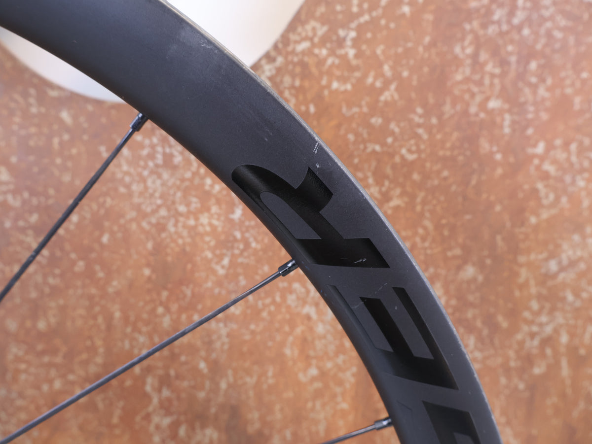 Bontrager Aeolus Pro 3V Carbon Laufradsatz 25mm XDR 1603g