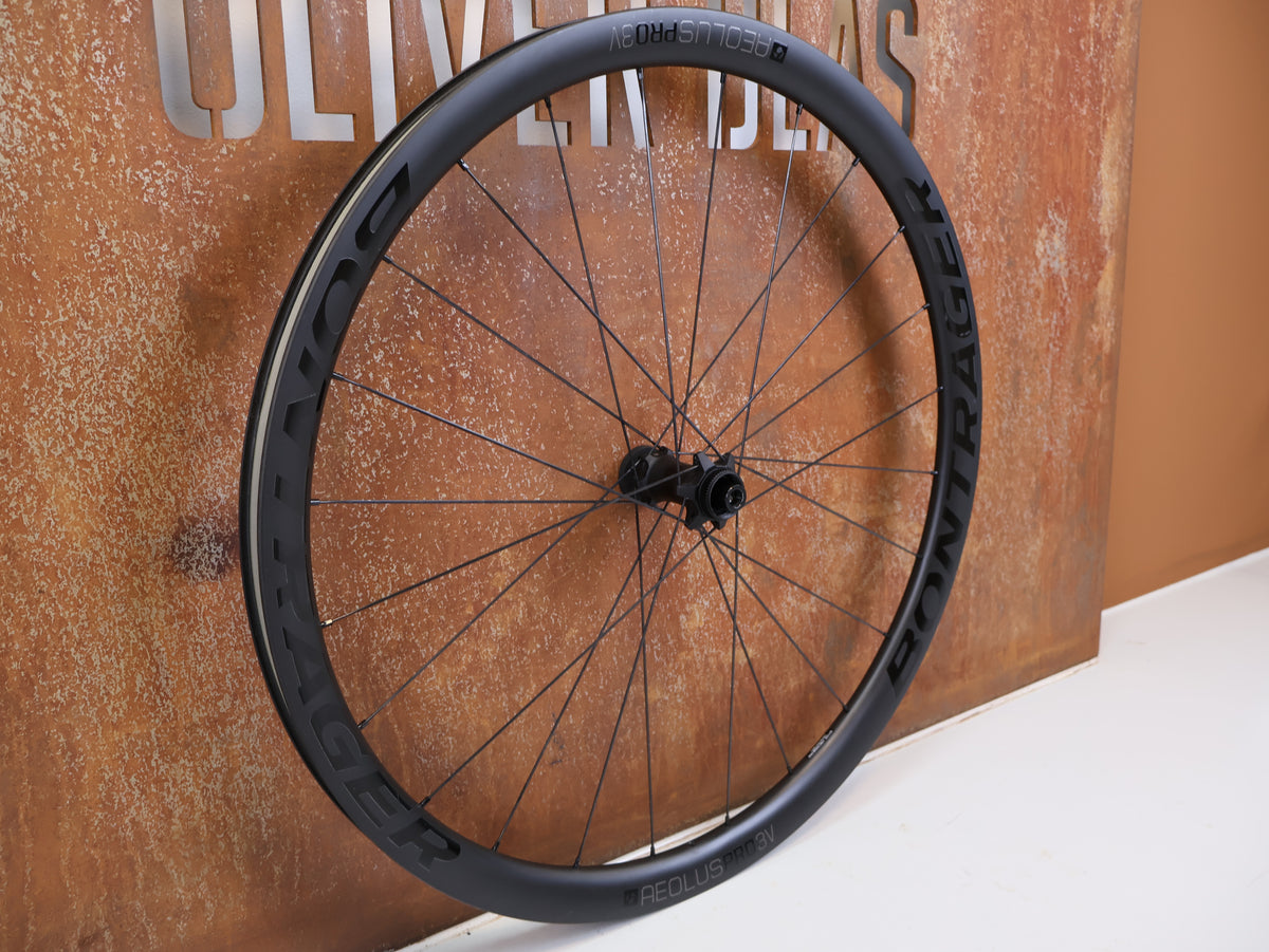 Bontrager Aeolus Pro 3V Carbon Laufradsatz 25mm XDR 1603g