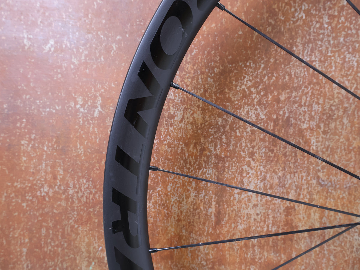 Bontrager Aeolus Pro 3V Carbon Laufradsatz 25mm XDR 1603g