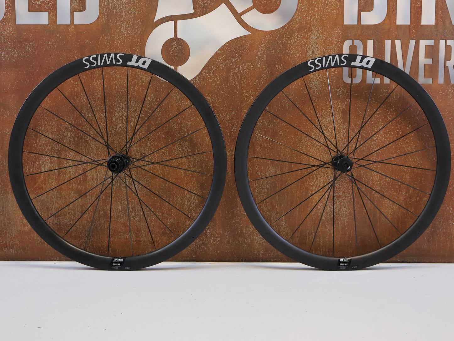 DT SWISS ARC 1100 DICUT DB 38 / CARBON LAUFRADSATZ / DISC / SHIMANO HG