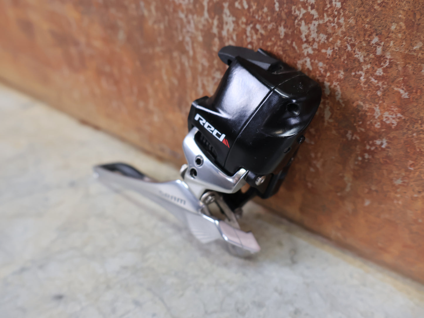 SRAM RED ETAP UMWERFER 2X11-FACH – KABELLOS / ANT+ / ANLÖT