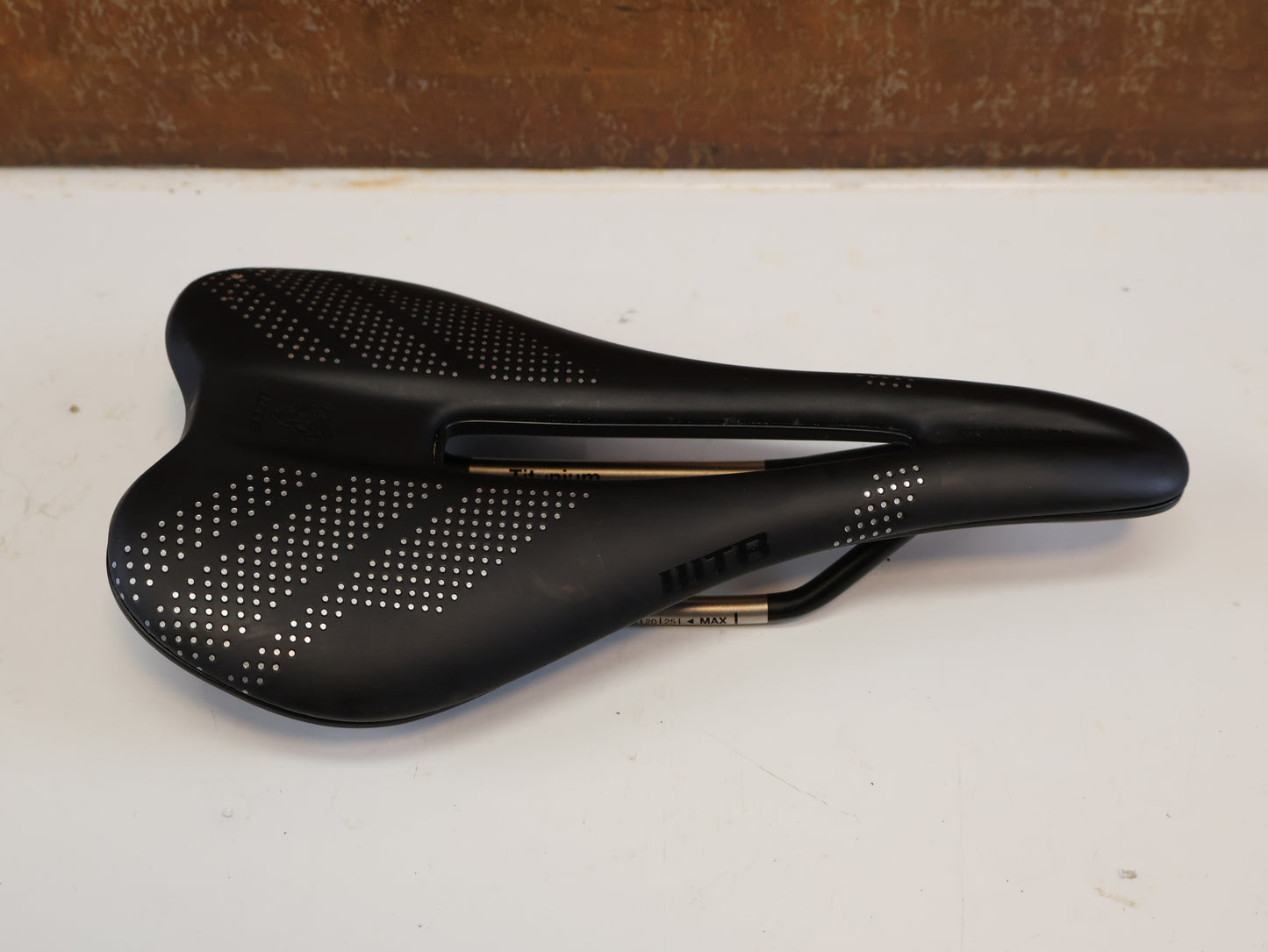 WTB GRAVELIER TITAN SATTEL / 248X142 MM / GRAVEL & BIKEPACKING / 210 G