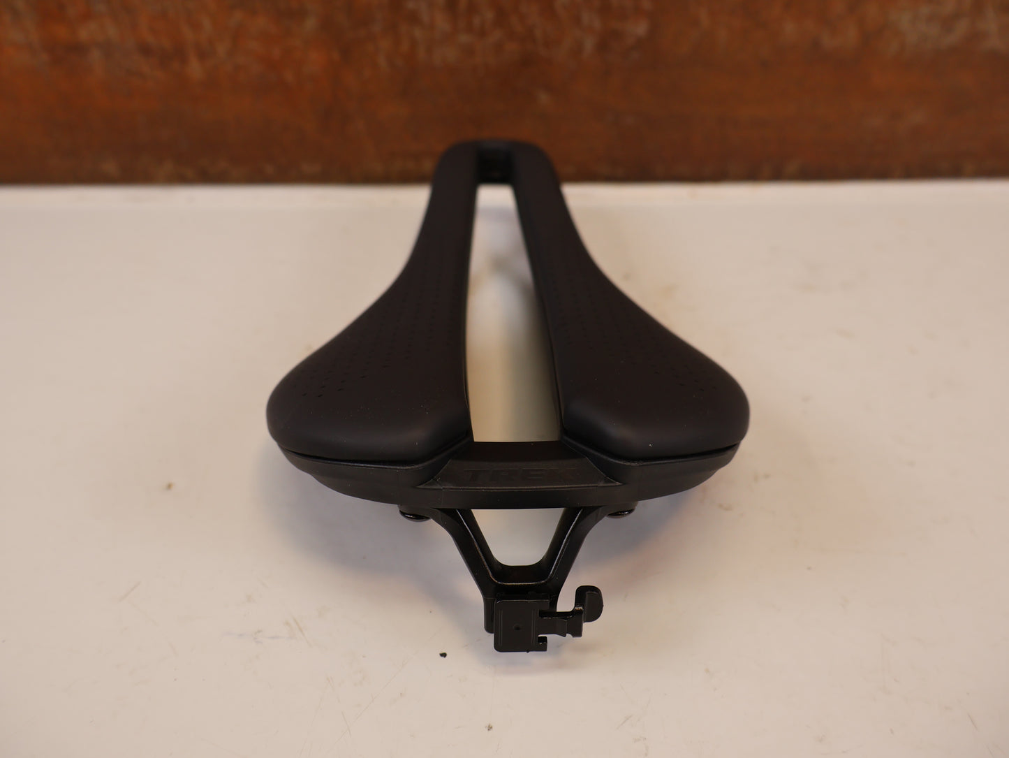 TREK AEOLUS ELITE RENNRADSATTEL 135 MM SCHWARZ 5337810