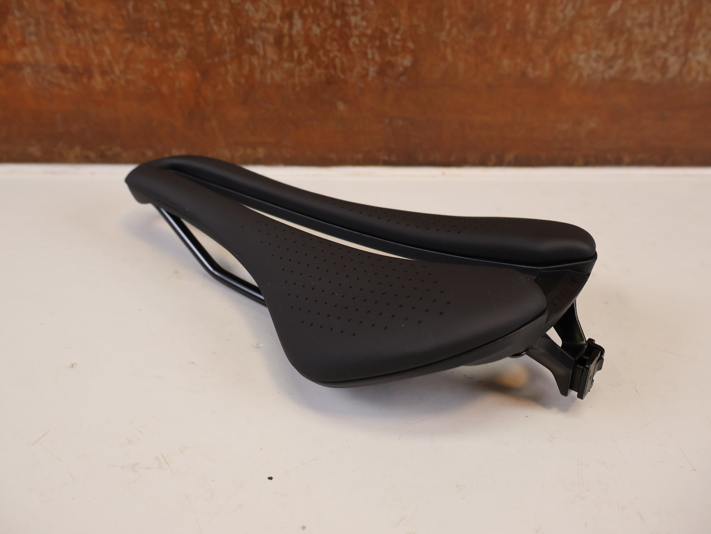 TREK AEOLUS ELITE RENNRADSATTEL 135 MM SCHWARZ 5337810