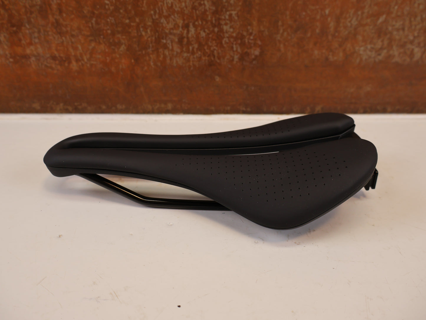 TREK AEOLUS ELITE RENNRADSATTEL 135 MM SCHWARZ 5337810