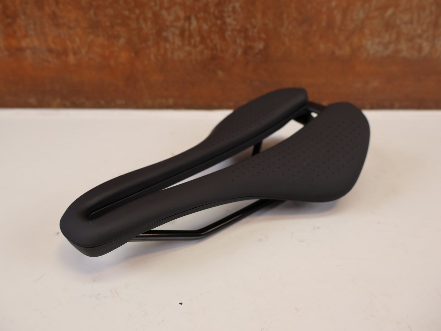 TREK AEOLUS ELITE RENNRADSATTEL 135 MM SCHWARZ 5337810