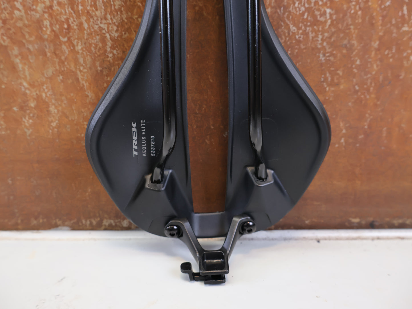 TREK AEOLUS ELITE RENNRADSATTEL 135 MM SCHWARZ 5337810