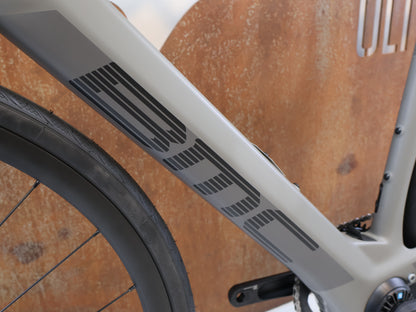 BMC ROADMACHINE 01 AMP TWO / 12.97 KG / TQ-HPR60 / 105 DI2 / 58CM