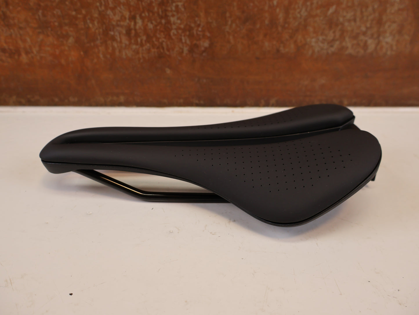 TREK AEOLUS ELITE RENNRADSATTEL 145 MM SCHWARZ 5337811