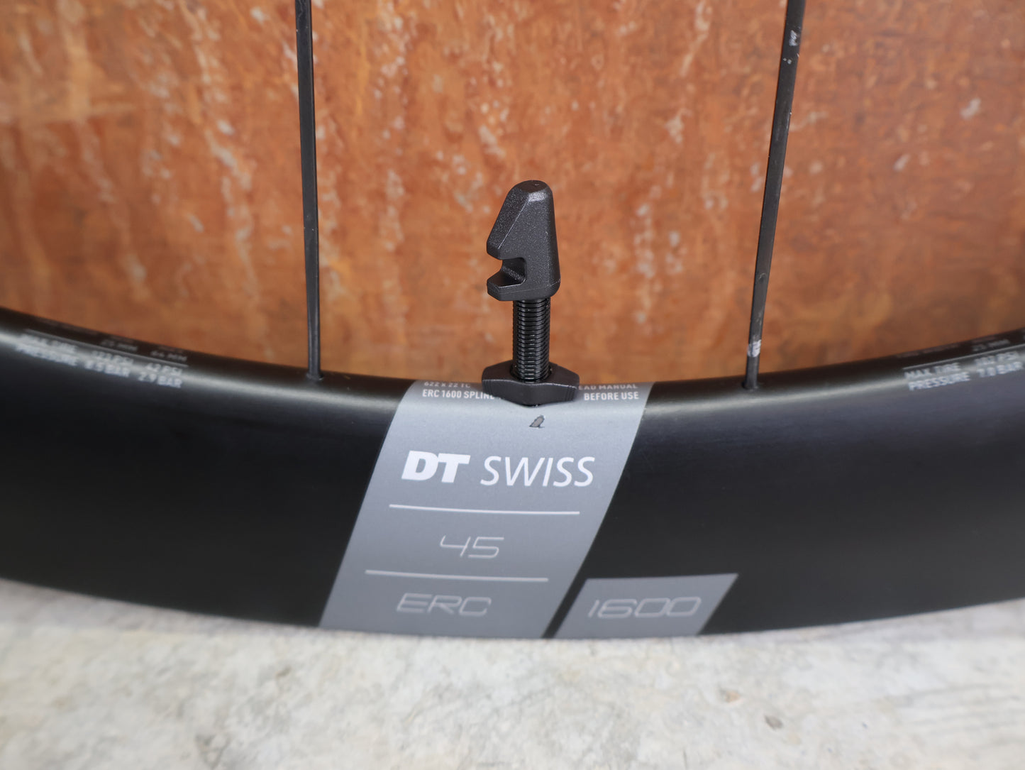 DT SWISS ERC 1600 DB 45 WHEELSET – CARBON / DISC / SHIMANO ROAD