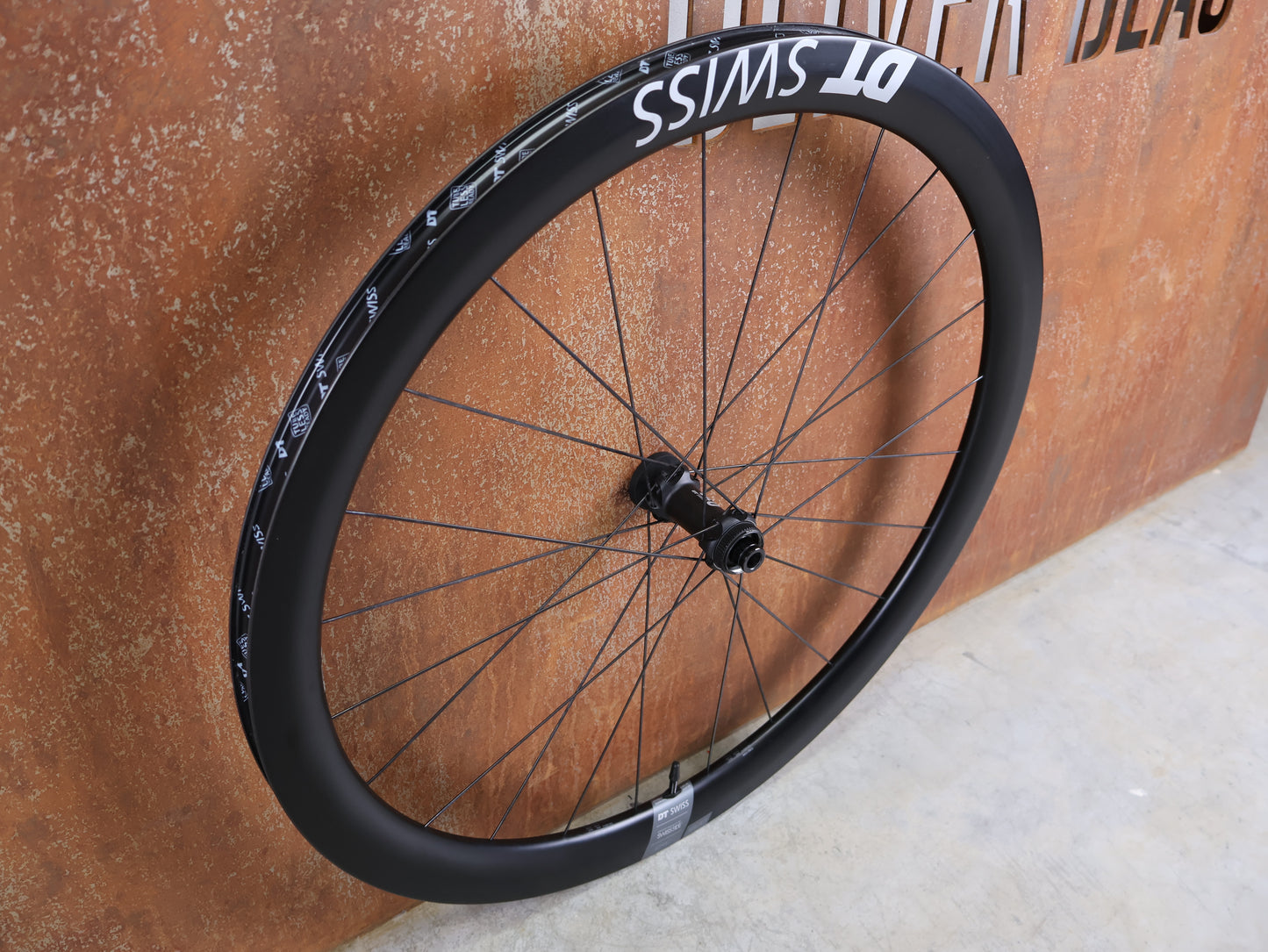 DT SWISS ERC 1600 DB 45 WHEELSET – CARBON / DISC / SHIMANO ROAD