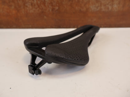 TREK AEOLUS ELITE AIRLOOM 3D SATTEL 135 MM