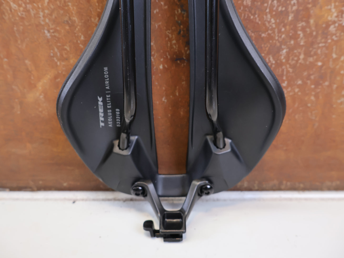 TREK AEOLUS ELITE AIRLOOM 3D SATTEL 135 MM