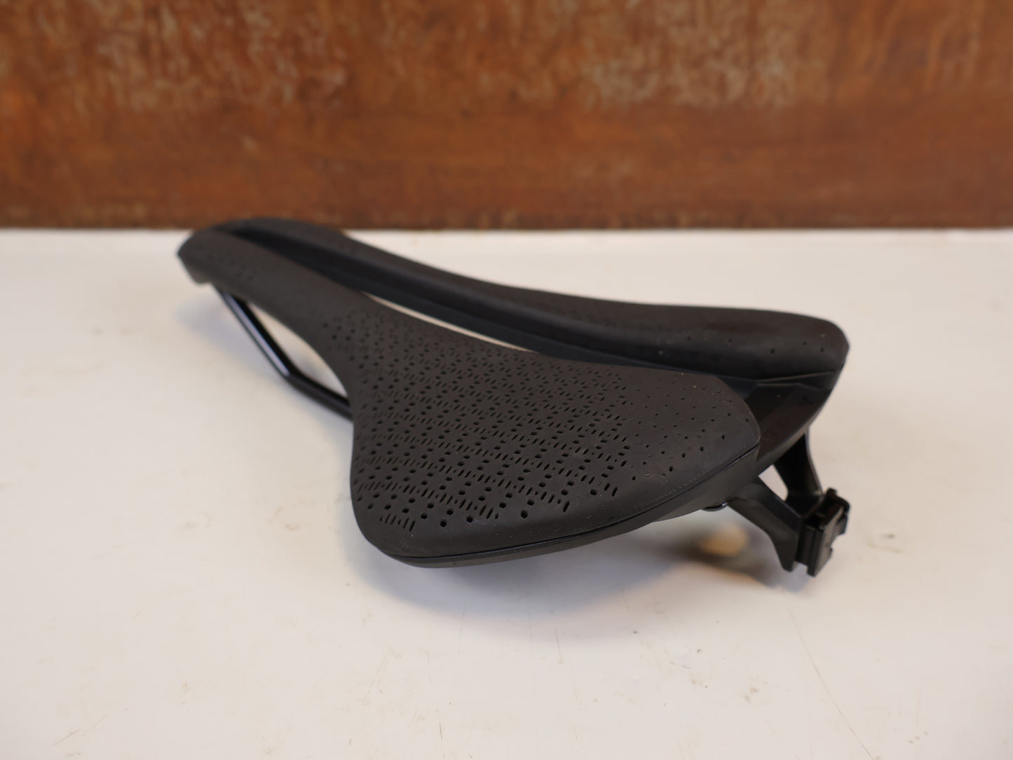 TREK AEOLUS ELITE AIRLOOM 3D SATTEL 155 MM