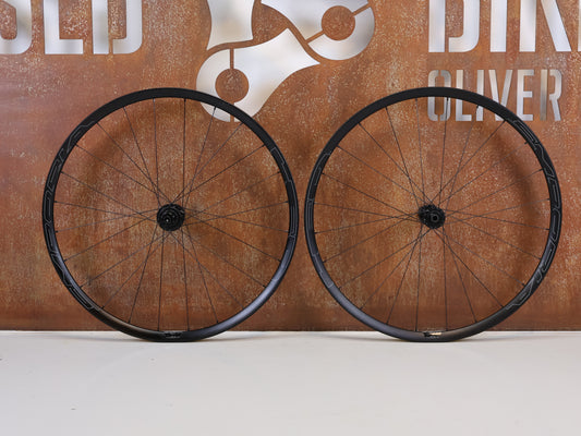 HED Emporia GA Pro Gravel Laufradsatz 700c 25mm N3W 1703g