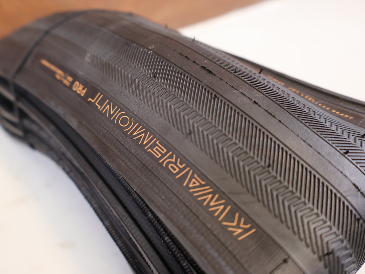 BONTRAGER KWAREMONT PRO TLR RENNRADREIFEN 700X35C