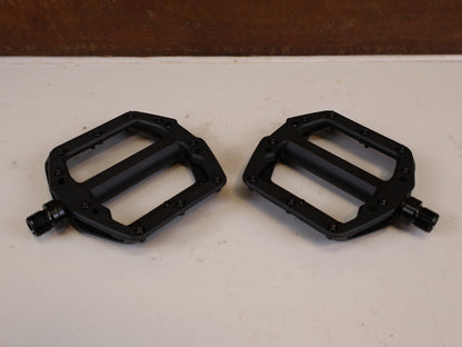 TREK LINE ELITE PLATTFORMPEDALE NYLON STAHLPINS / 5306307