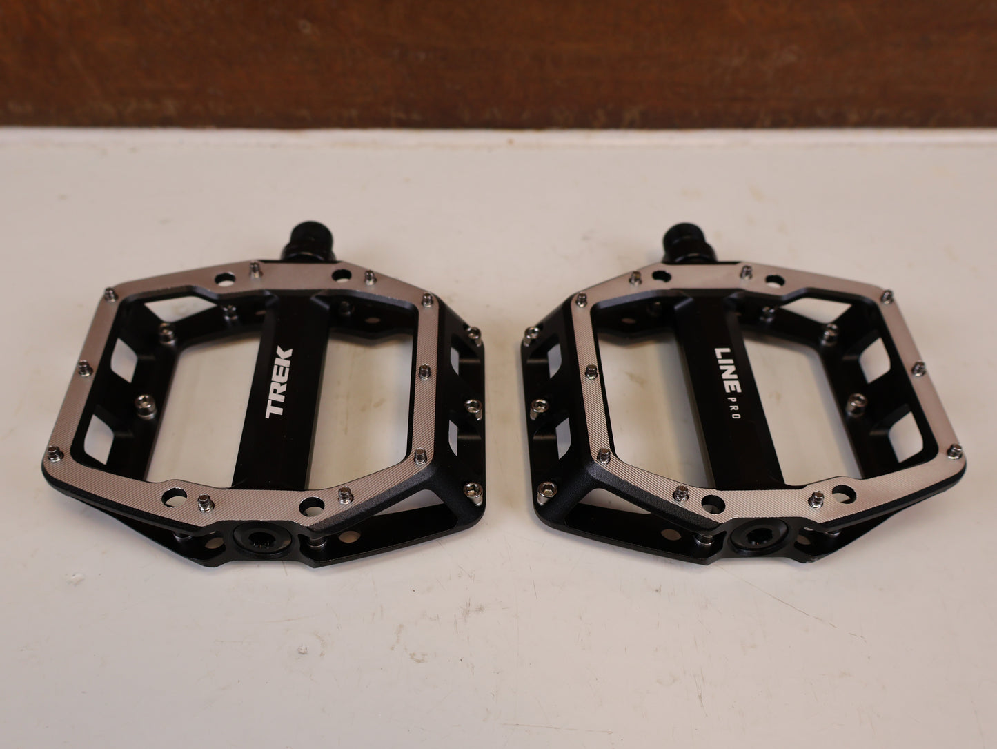 TREK LINE PRO PLATTFORMPEDALE ALUMINIUM SCHWARZ / 5306303