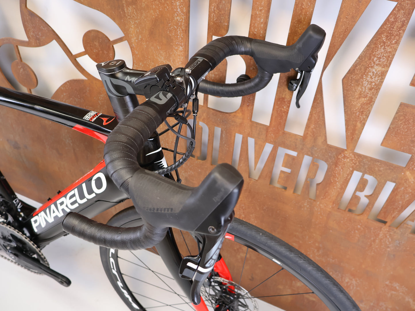 PINARELLO NYTRO E-RENNRAD / 53 CM / FAZUA SRAM FORCE