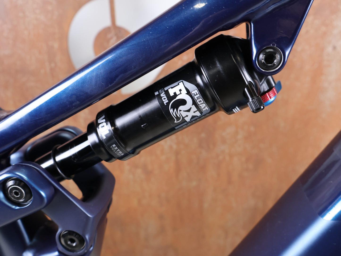 TREK POWERFLY+ FS 8 GEN 4 / MATTE/GLOSS MULSANNE BLUE / L