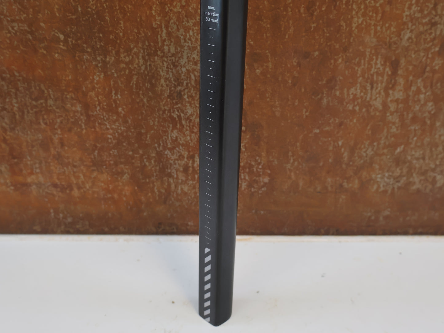 BMC URS 01 PREMIUM CARBON SATTELSTÜTZE / D-SHAPE / 0MM OFFSET / 221 G