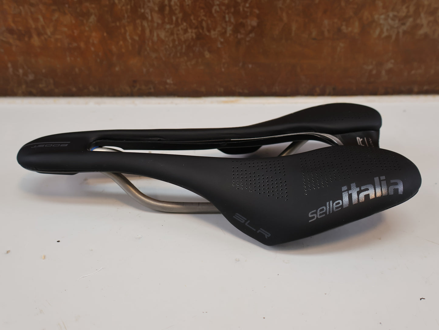 SELLE ITALIA SLR BOOST TI SUPERFLOW / RENNRAD SATTEL / S3 130 MM / TITAN