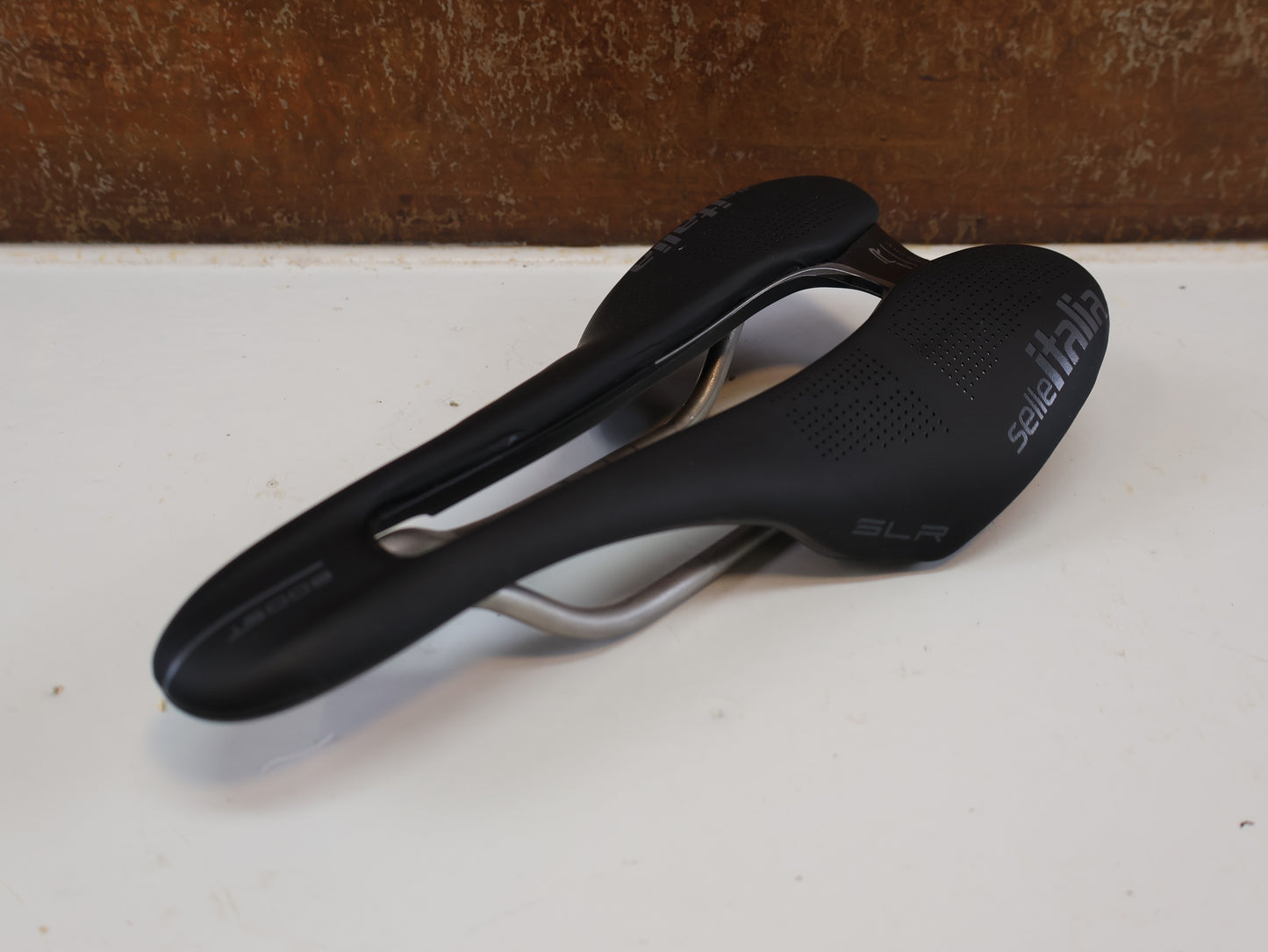 SELLE ITALIA SLR BOOST TI SUPERFLOW / RENNRAD SATTEL / S3 130 MM / TITAN
