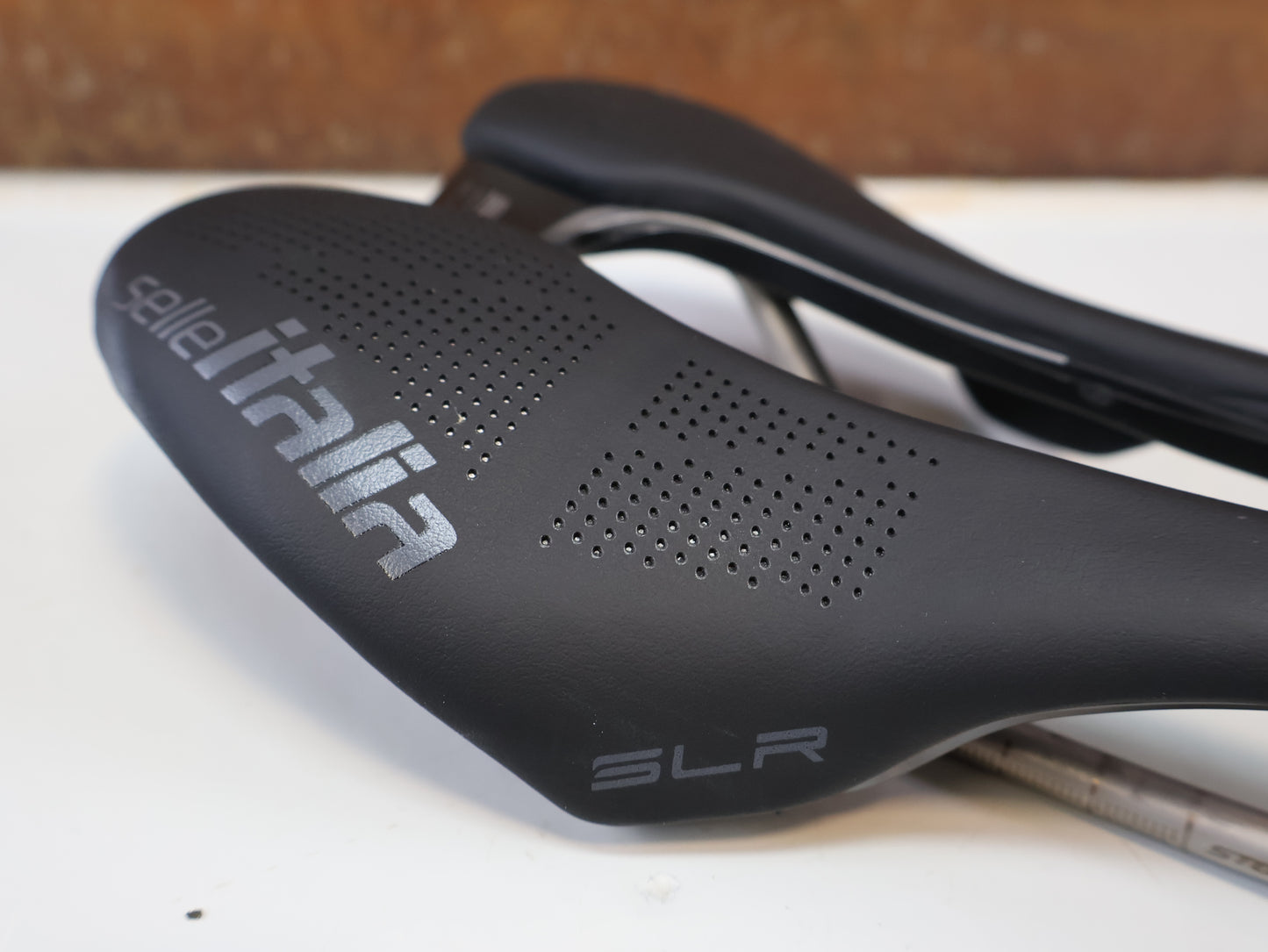 SELLE ITALIA SLR BOOST TI SUPERFLOW / RENNRAD SATTEL / S3 130 MM / TITAN