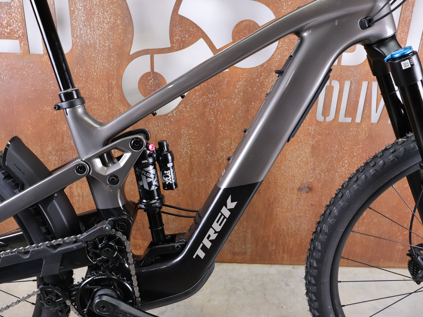 TREK SLASH+ 9.7 SLX/XT – TQ HPR50 580WH / FOX 170MM – MERCURY – GRÖSSE M