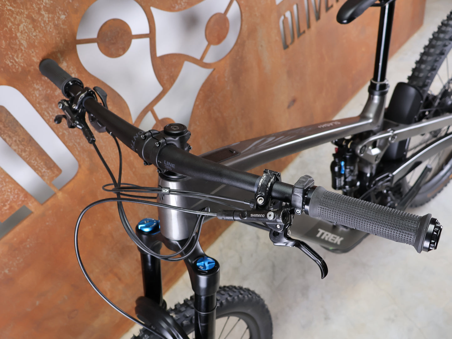 TREK SLASH+ 9.7 SLX/XT – TQ HPR50 580WH / FOX 170MM – MERCURY – GRÖSSE M