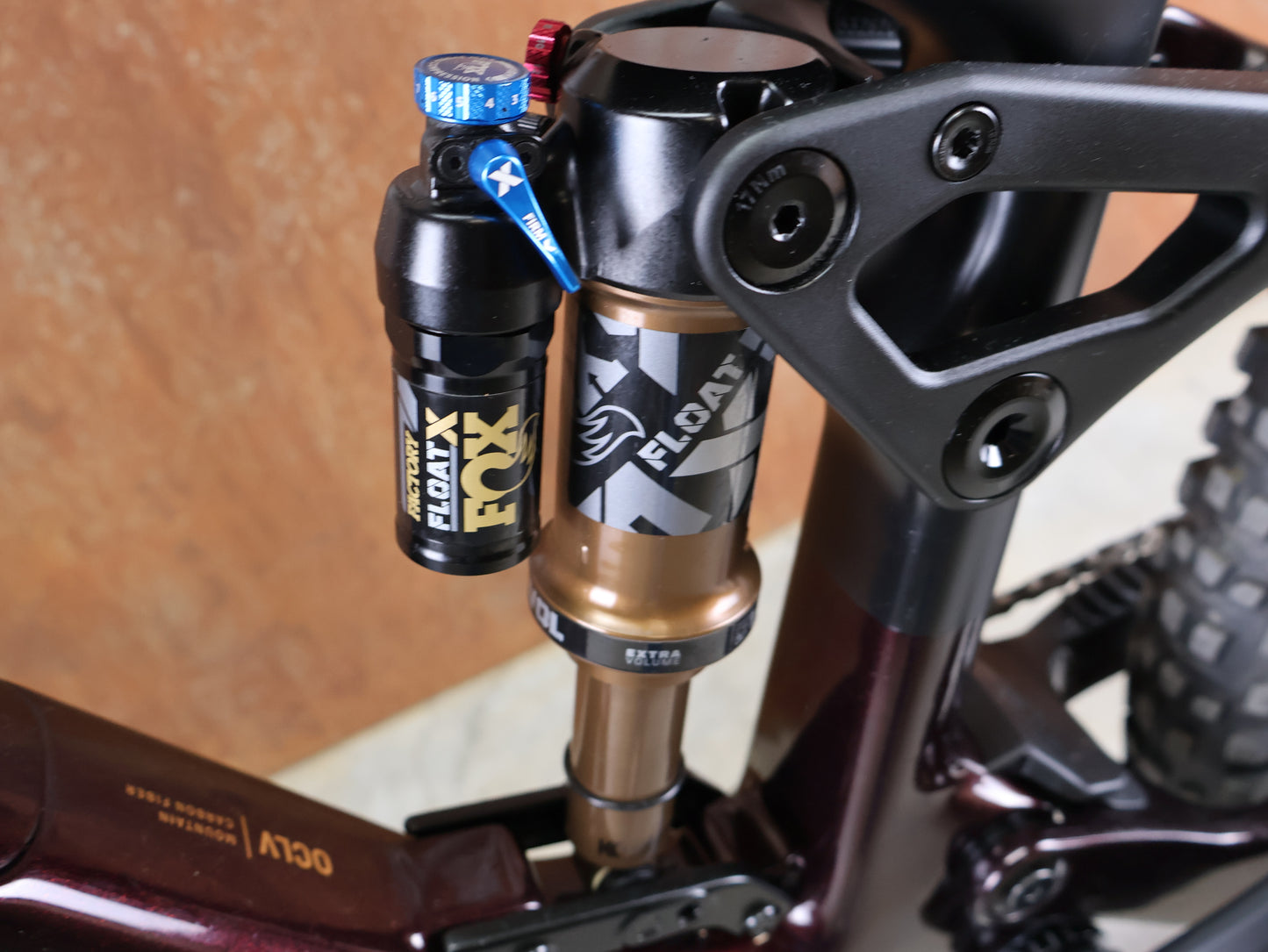 TREK FUEL MX 9.8 EAGLE 90 GEN 7 – GLOSS DARK CARMINE – FOX FACTORY 160/150MM – GRÖSSE M