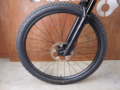 TREK TOP FUEL 9.8 XT GEN 4 – LUNAR SILVER – ROCKSHOX PIKE 130MM / SHIMANO XT 12-SPEED – SIZE M 