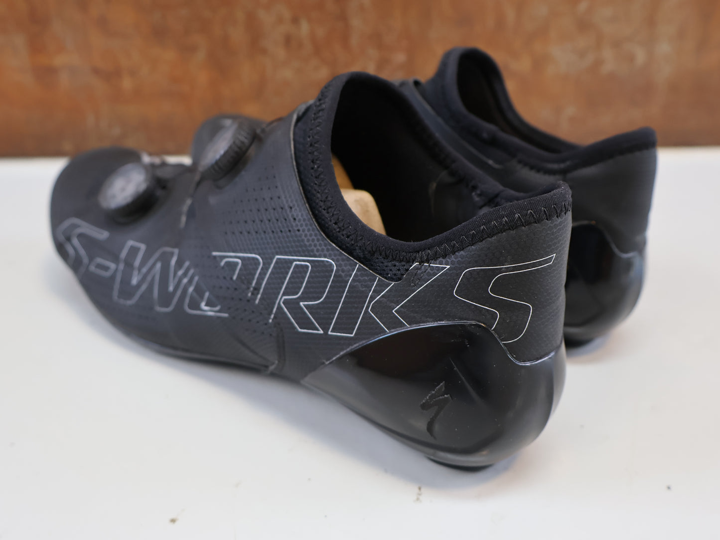 SPECIALIZED S-WORKS ARES / RENNRADSCHUHE / GR. 42 / CARBON / SCHWARZ