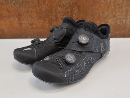 SPECIALIZED S-WORKS ARES / RENNRADSCHUHE / GR. 42 / CARBON / SCHWARZ