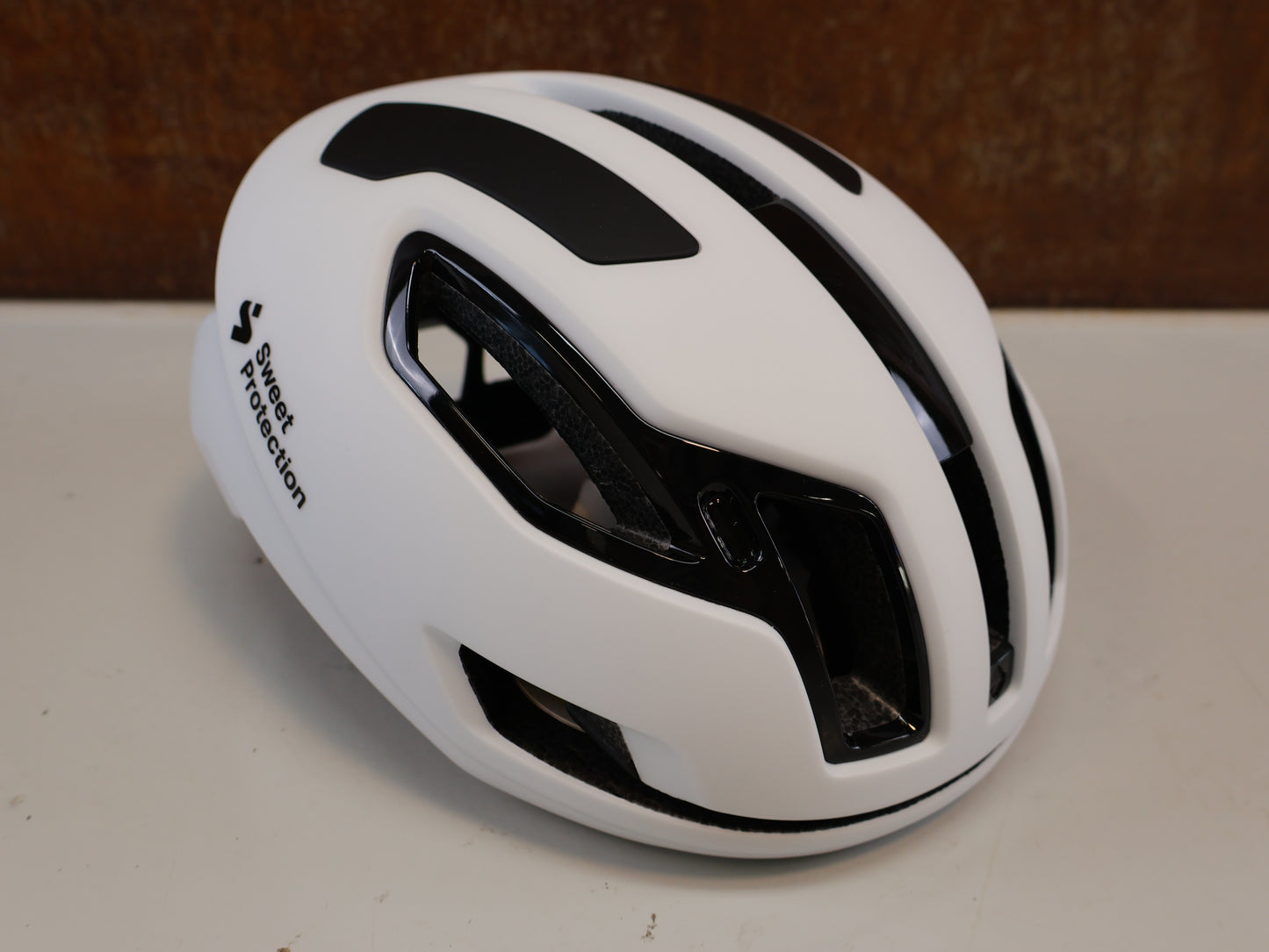 SWEET PROTECTION FALCONER AERO 2VI MIPS / RENNRADHELM / GR. M/L / SATIN WHITE