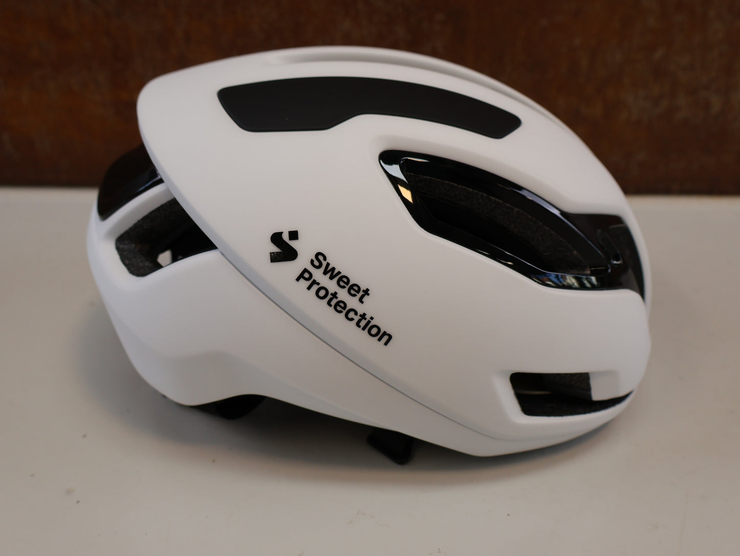 SWEET PROTECTION FALCONER AERO 2VI MIPS / RENNRADHELM / GR. M/L / SATIN WHITE